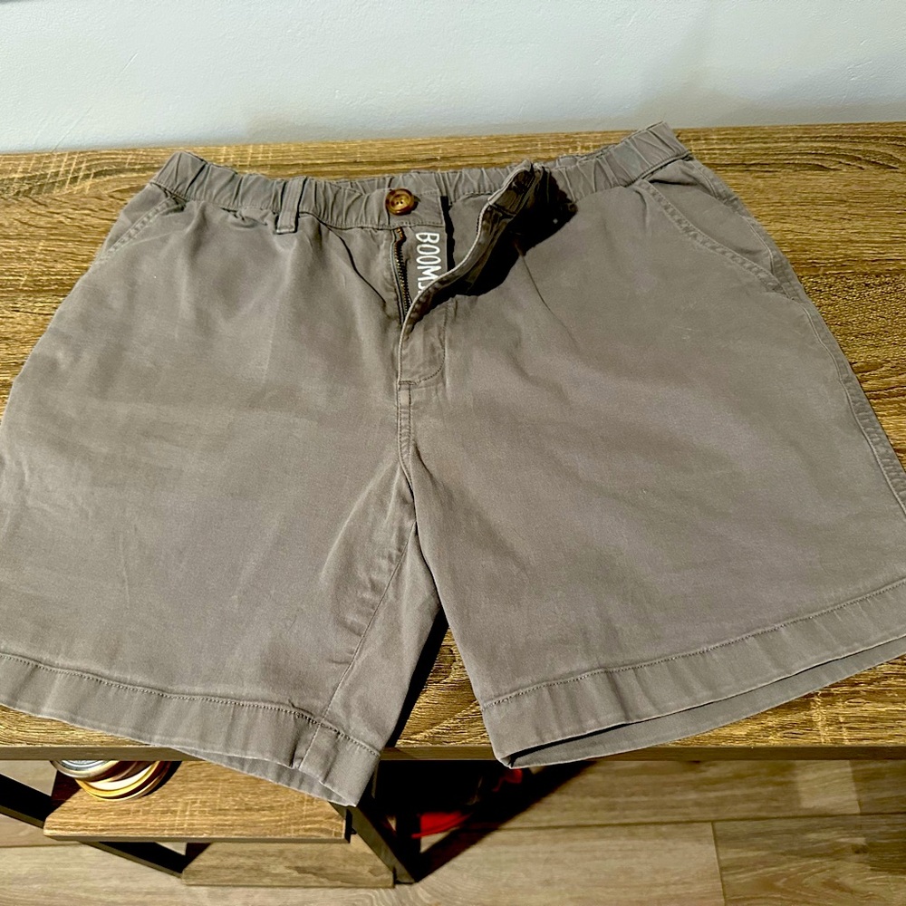 Gray Men’s Chubbies Shorts 5.5” Length
